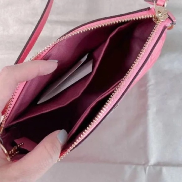 SOLD NWT Coach Nolita 19 in Signature Canvas pink lemonade bag and keyring - Picture 4 of 11